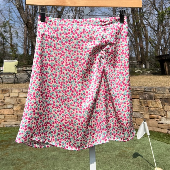 Japan Flower Mini Skirt - Picture 1 of 12